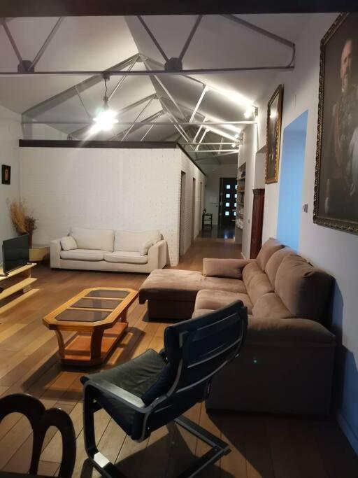 فيلا Casa Bajo El Acueducto Con Plaza De Garaje شقوبية المظهر الخارجي الصورة