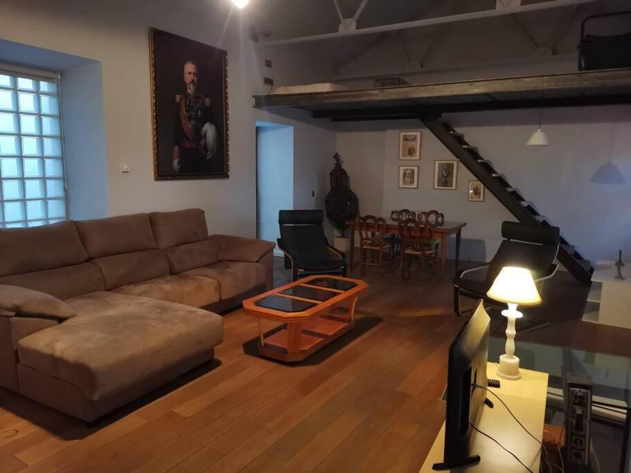 فيلا Casa Bajo El Acueducto Con Plaza De Garaje شقوبية المظهر الخارجي الصورة